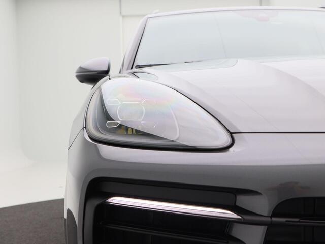 Porsche CAYENNE 3.0 E-Hybrid 463 Pk Automaat | 360° Camera | Trekhaak | Bose Audio | Panorama Dak | Adaptive Cruise | Volledig Leder | LED | 21 Inch | 55.904 Km!!