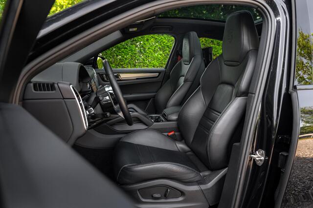 Porsche CAYENNE Coupé 3.0 Platinum Edition | 1e Eig.| RearSeat Ent | ACC | Sportuitlaat