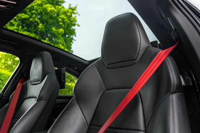 Porsche CAYENNE Coupé 3.0 Platinum Edition | 1e Eig.| RearSeat Ent | ACC | Sportuitlaat