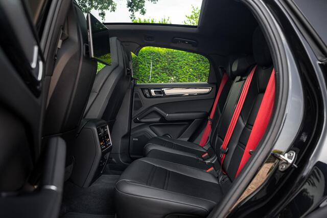 Porsche CAYENNE Coupé 3.0 Platinum Edition | 1e Eig.| RearSeat Ent | ACC | Sportuitlaat