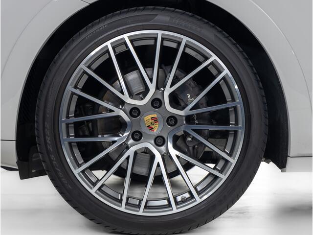 Porsche CAYENNE E-Hybrid Coupé Platinum Edition