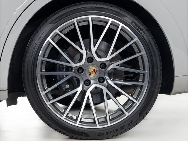 Porsche CAYENNE E-Hybrid Coupé Platinum Edition