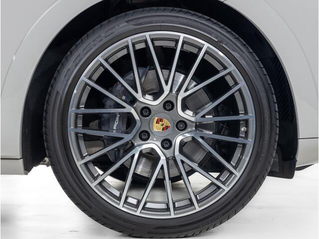 Porsche CAYENNE E-Hybrid Coupé Platinum Edition
