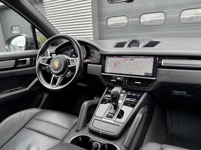 Porsche CAYENNE 2.9 S 441 PK | Sport Chrono | Panoramadak | Camera | 22 Inch Lichtmetalen Velgen | Sport Uitlaat |