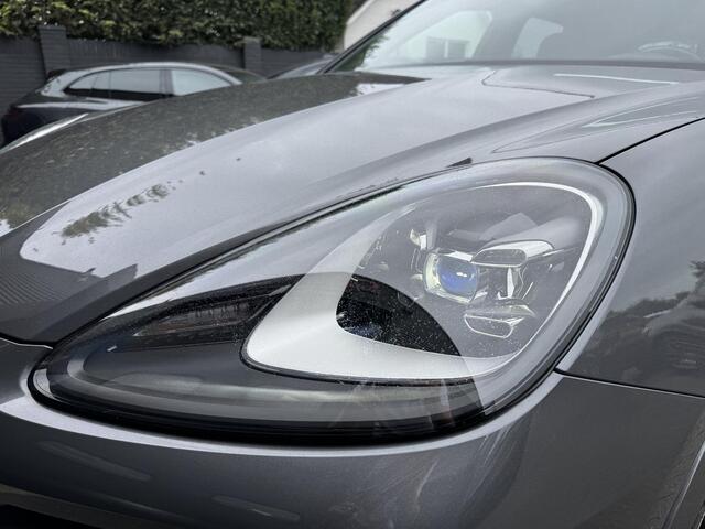 Porsche CAYENNE 2.9 S 441 PK | Sport Chrono | Panoramadak | Camera | 22 Inch Lichtmetalen Velgen | Sport Uitlaat |