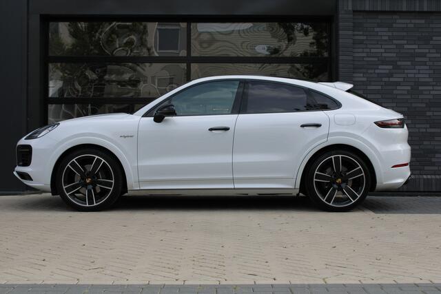 Porsche CAYENNE Coupé 3.0 E-Hybrid Platinum Edition | PANO | HUD | 360 | SPORT DESIGN | LUCHTVERING | ELEK.TREKHAAK |