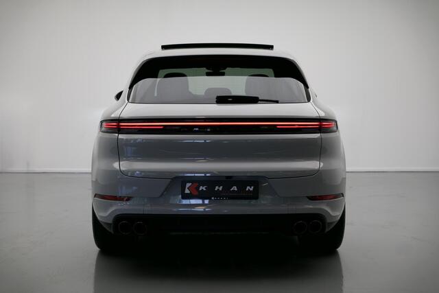 Porsche CAYENNE 3.0 E-Hybrid |Pano|Krijt|SportChrono|Dodehoek|