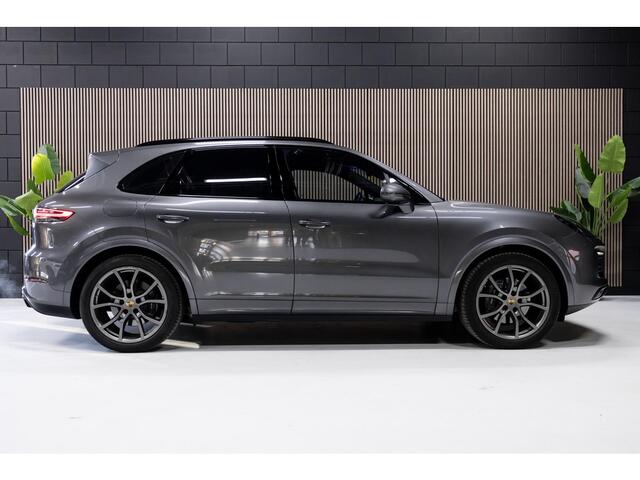 Porsche CAYENNE 3.0 V6 416pk E-Hybrid | Pano | Chrono | Alcantara |