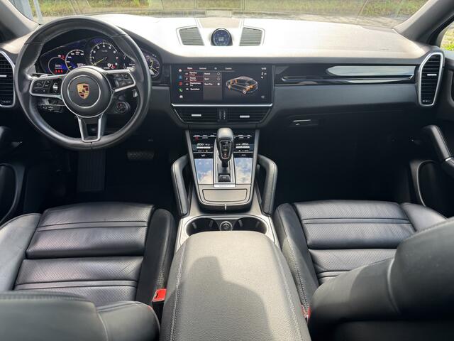 Porsche CAYENNE Coupé 3.0 E-Hybrid Platinum Edition