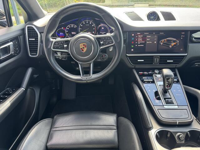 Porsche CAYENNE Coupé 3.0 E-Hybrid Platinum Edition