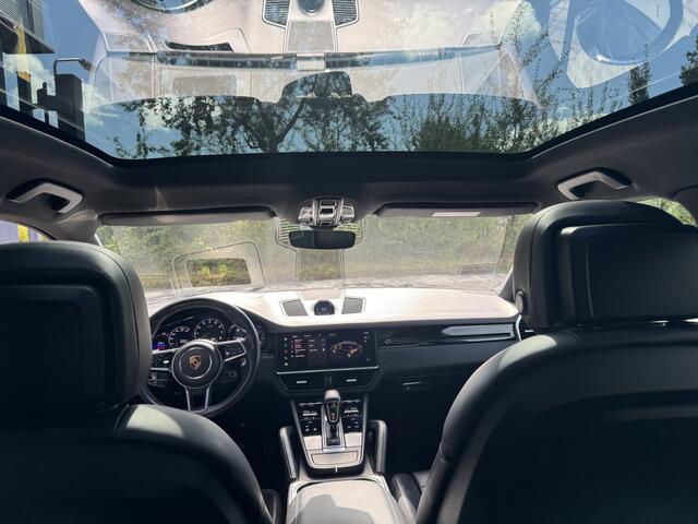 Porsche CAYENNE Coupé 3.0 E-Hybrid Platinum Edition