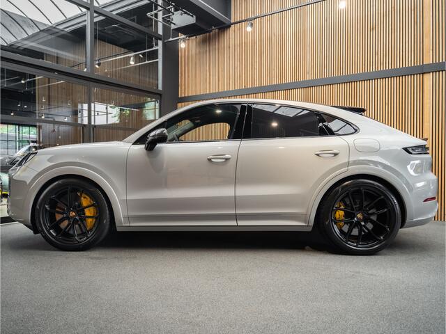 Porsche CAYENNE Coupé Turbo E-Hybrid Carbon Sport Uitlaat 4.0 Turbo E-Hybrid Keramisch