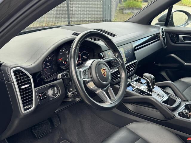Porsche CAYENNE 3.0 340 PK | Achteras besturing | Pano dak | Trekhaak | Leder dashboard | Luchtvering