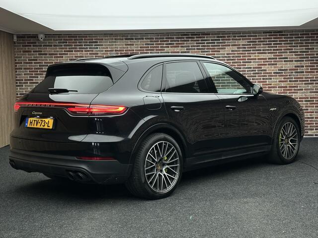 Porsche CAYENNE 3.0 E-Hybrid Panorama SportUitlaat Dealer Approved GARANTIE!