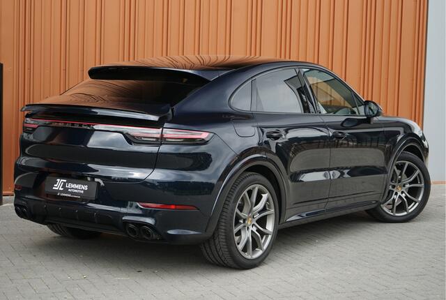 Porsche CAYENNE 3.0 Coupé E-Hybrid Platinum Edition Panodak Design Pakket Luchtv. Chrono ACC Approved