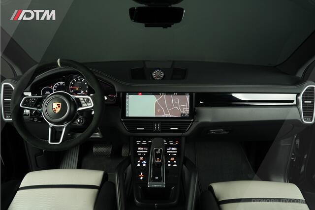 Porsche CAYENNE 3.0 Sport Chrono | VOL | Pano | Stoelvent. | Luchtvering