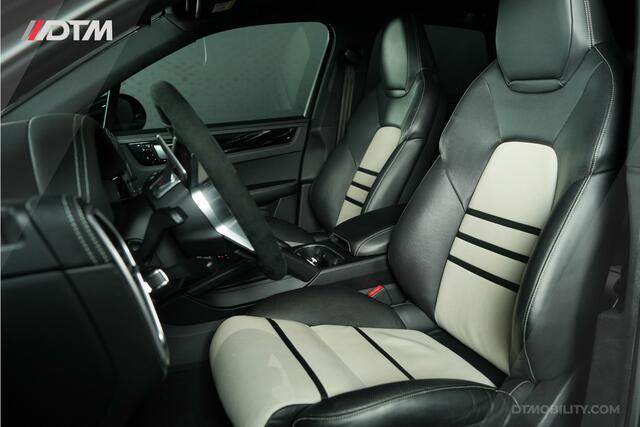 Porsche CAYENNE 3.0 Sport Chrono | VOL | Pano | Stoelvent. | Luchtvering