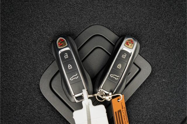 Porsche CAYENNE Coupé 3.0 E-Hybrid Platinum Luchtvering ACC 22" Elek Trekhaak