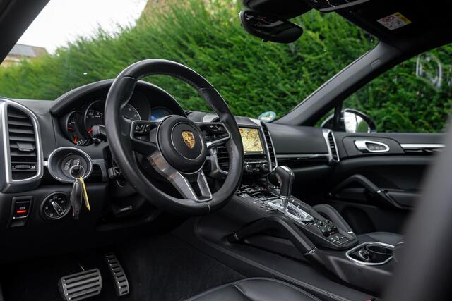 Porsche CAYENNE S 420pk | 111 Punten Check | El. trekh | ACC | Luchtv | Panorama