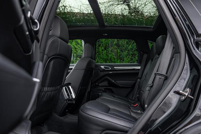 Porsche CAYENNE S 420pk | 111 Punten Check | El. trekh | ACC | Luchtv | Panorama