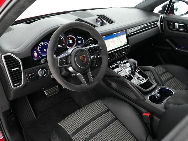 Porsche CAYENNE Coupé 4.0 GTS |lichtgewicht sportpakket|softclose|HUD|BOSE|luchtvering PASM|memory|stoelverwarming voor en achter|verwarmbare voorruit|