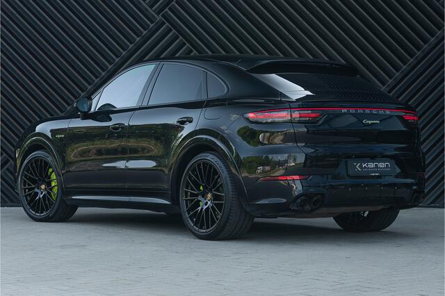 Porsche CAYENNE Coupé 3.0 E-Hybrid Sport Design ACC Pano GTS stoel PDLS+ Matrix Sport Chrono 360Cam Luchtv. Trekhaak
