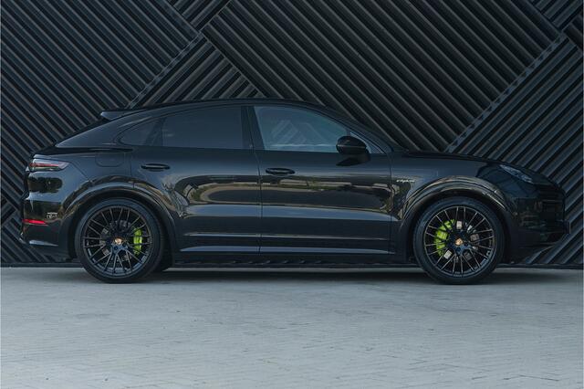 Porsche CAYENNE Coupé 3.0 E-Hybrid Sport Design ACC Pano GTS stoel PDLS+ Matrix Sport Chrono 360Cam Luchtv. Trekhaak