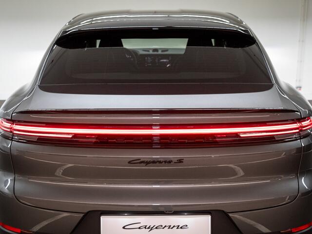 Porsche CAYENNE S E-Hybrid Black Edition Coupé