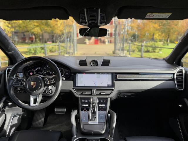 Porsche CAYENNE 4.0 Turbo S E-Hybrid | Porsche Approved | Sport Design | Carbon | NL-Auto | Full Options |
