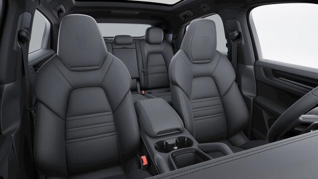 Porsche CAYENNE E-Hybrid Black Edition Coupe