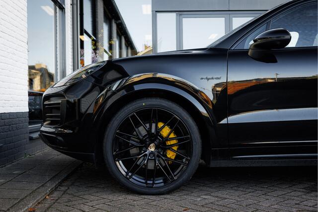 Porsche CAYENNE 3.0 E-Hybrid Platinum Edition Pano - 18 weg-Zetels -Trekhaak