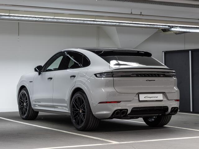 Porsche CAYENNE E-Hybrid Black Edition Coupé
