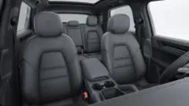 Porsche CAYENNE E-Hybrid Black Edition