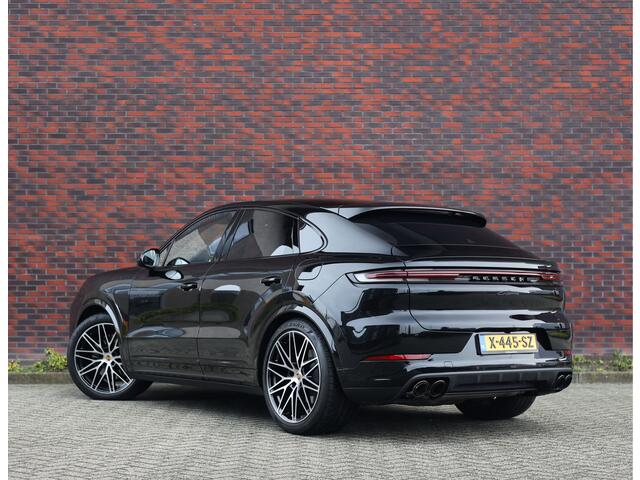 Porsche CAYENNE Coupé 3.0 E-Hybrid | Sport Chrono - Passenger Display