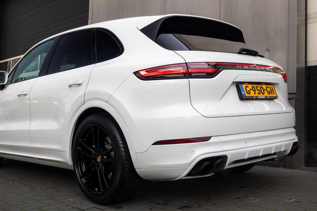 Porsche CAYENNE 3.0 V6 340 pk / Lucht-Vering/ Pano-Dak/ Keyless/ 360-Camera/ Leder/ Sport-Stoelen/ Stoel.Verw/ Led-Koplamp/ 20'' LMV