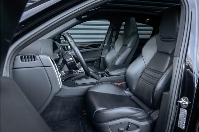 Porsche CAYENNE Coupé 3.0 E-Hybrid 22 inch Black - ACC - Sport Chrono