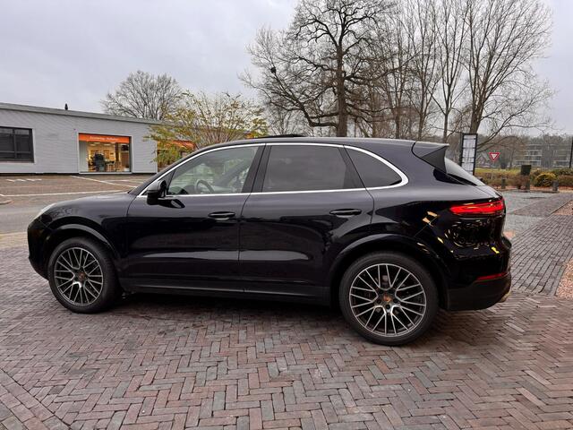 Porsche CAYENNE 3.0 Schuifdak Leer Navigatie BOSE Camera Sport Chrono Stoelventilatie