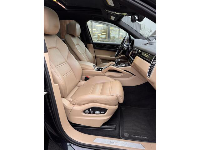 Porsche CAYENNE 3.0 Schuifdak Leer Navigatie BOSE Camera Sport Chrono Stoelventilatie