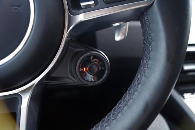 Porsche CAYENNE 3.0 E-Hybrid Automaat -PANO-LEER-CHRONO-LED-