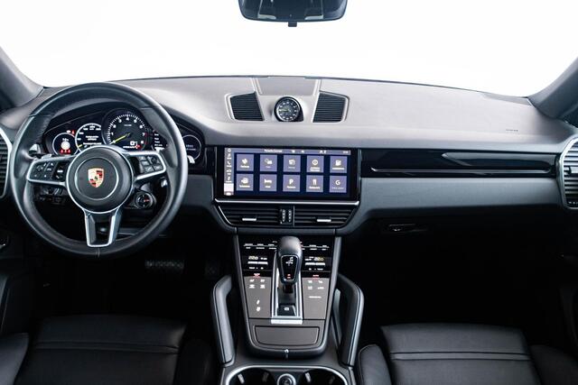 Porsche CAYENNE Coupé 3.0 E-Hybrid Comfortstoelen - Stoelverwarming - stoelventilatie - Adaptieve luchtvering - Privacybeglazing - Adaptieve cruise control - Soft-Close - Digitale radio
