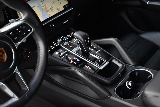 Porsche CAYENNE Coupé 3.0 E-Hybrid 462pk SportDesign | Pano | Massage | 360 Camera | Stoelventilatie | Luchtvering | Bose | Orig. NL |