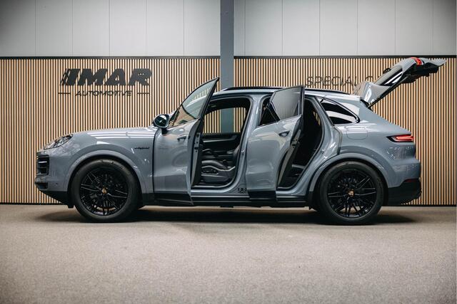 Porsche CAYENNE 3.0 E-Hybrid | Pano | stoelverwarming | Sport Chrono | 360 camera |