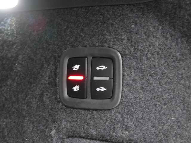 Porsche CAYENNE 3.0 E-Hybrid NL-AUTO | PASM LUCHTVERING | BOSE | GTS ZETELS