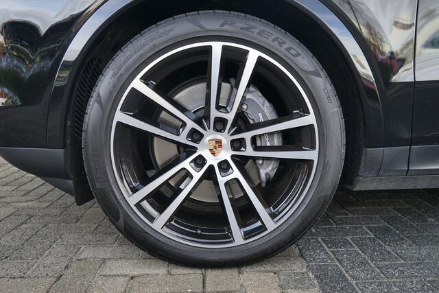 Porsche CAYENNE 3.0 E-Hybrid | Voorstoelen verwarmd | Elektrische trekhaak |