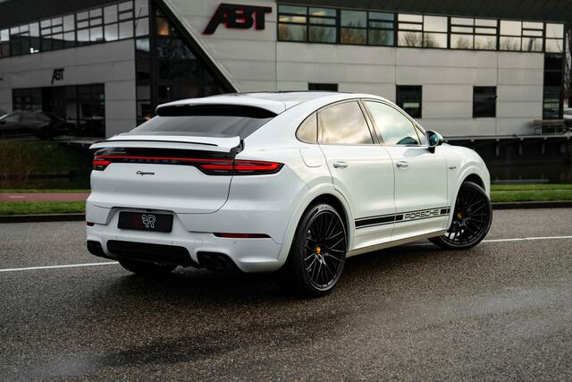 Porsche CAYENNE Coupé 3.0 E-Hybrid Platinum Edition | Luchtvering | Sport Chrono | 360 camera | Stoelen pakket met geheugenfunctie | 22"