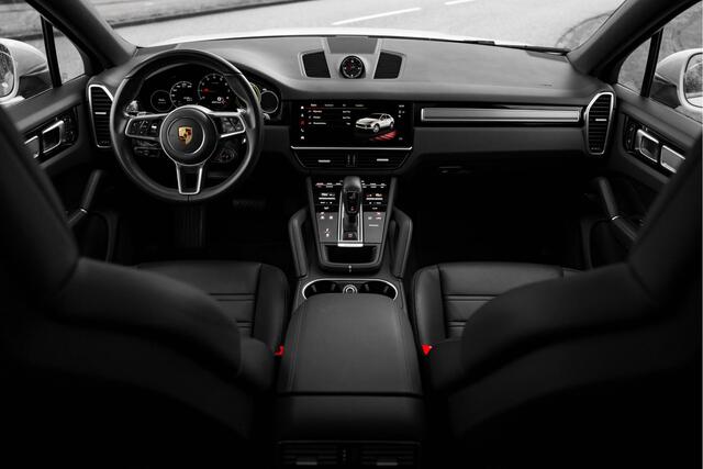 Porsche CAYENNE Coupé 3.0 E-Hybrid Platinum Edition | Luchtvering | Sport Chrono | 360 camera | Stoelen pakket met geheugenfunctie | 22"