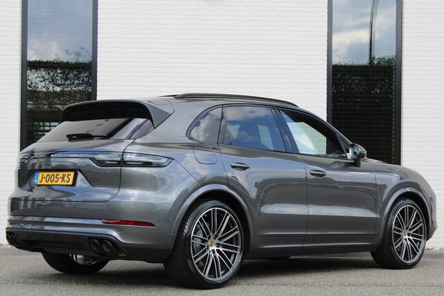 Porsche CAYENNE 3.0 E-Hybrid / Sport-Chrono / Sport-Design / Luchtvering / Bose / Panorama / Vol Opties / NIEUWSTAAT