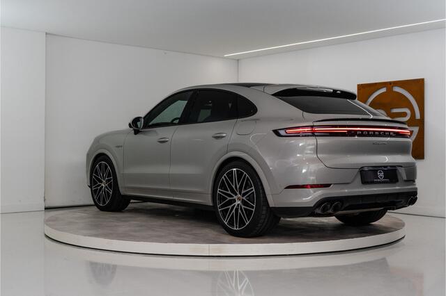 Porsche CAYENNE Coupé 3.0 E-Hybrid 462PK | Cashmere | Pano | Bose | Lucht | Trekhaak | Chrono | VOL! Fabrieksgarantie