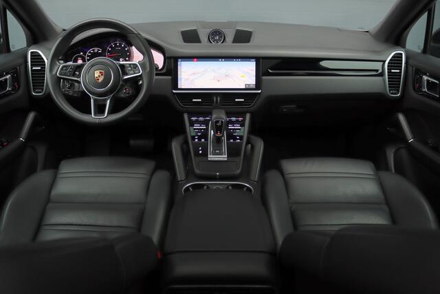 Porsche CAYENNE Coupé 3.0 Aut8 | Luchtvering | Panoramadak | BOSE | Trekhaak | Leder | Memory | Stoelverwarming V+A | PDLS | Sport-Chrono-pakket | Soft-Close | Verwarmd Stuurwiel |