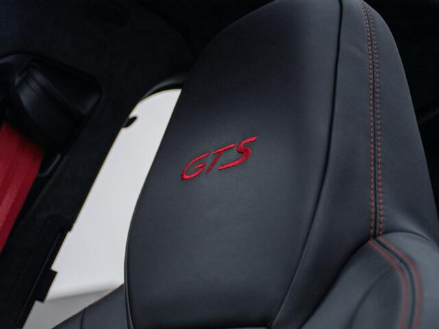 Porsche CAYENNE Coupé 4.0 GTS | Adapt. stoelen | Head-up | Chrono | 360 Camera | Meesturende achter-as | GTS